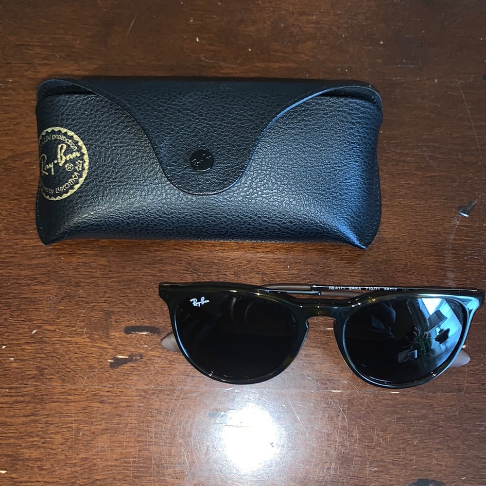 Ray ban Erika classic sunnies